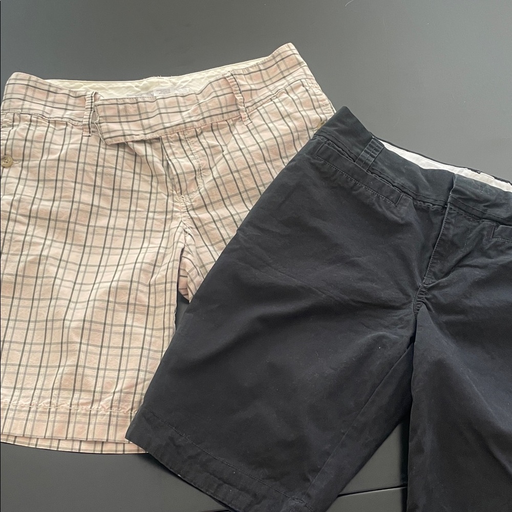 Old Navy 2 pairs of shorts. Black pair and plaid with light pink and gray